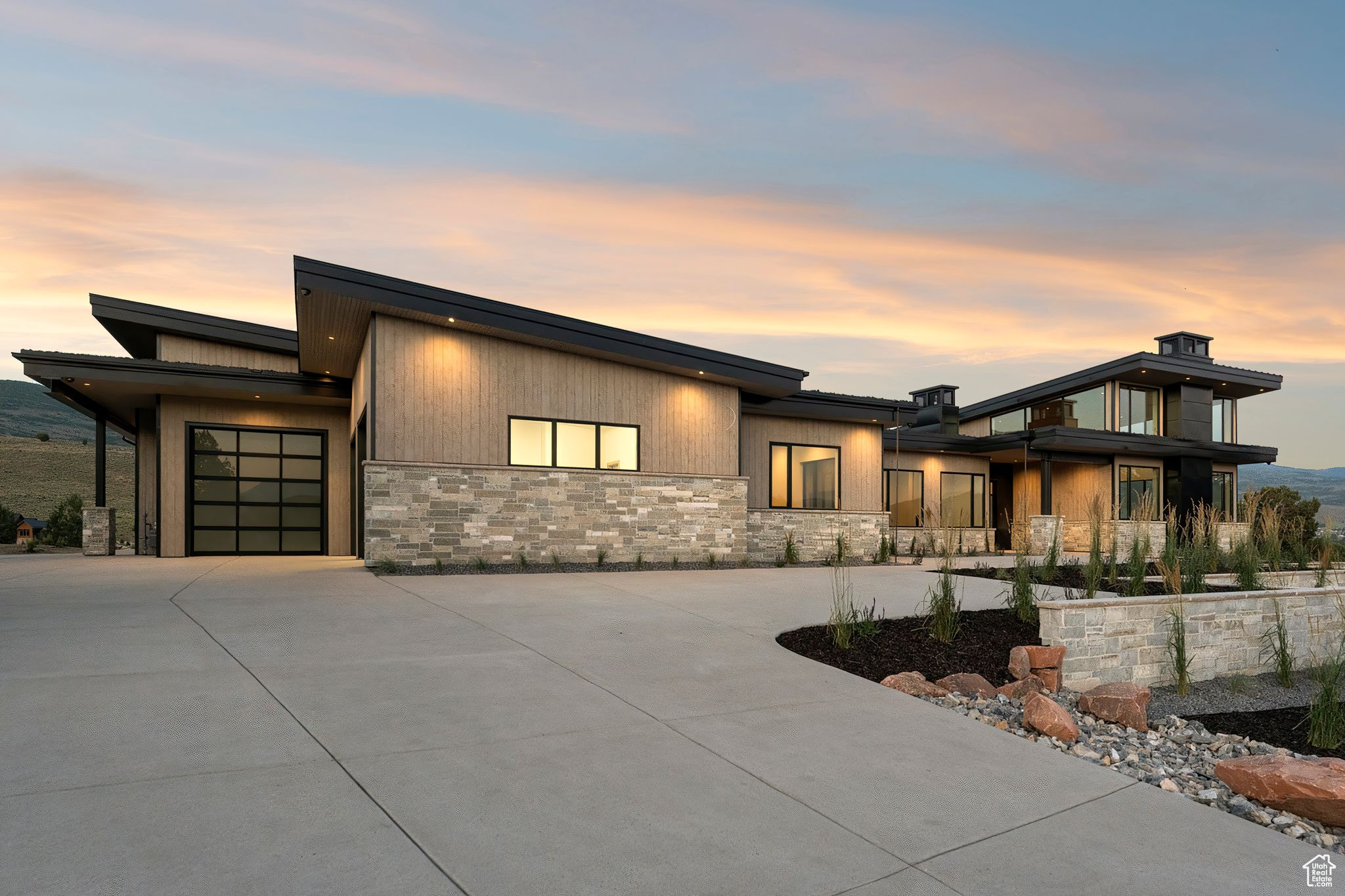 RED LEDGES - Residential