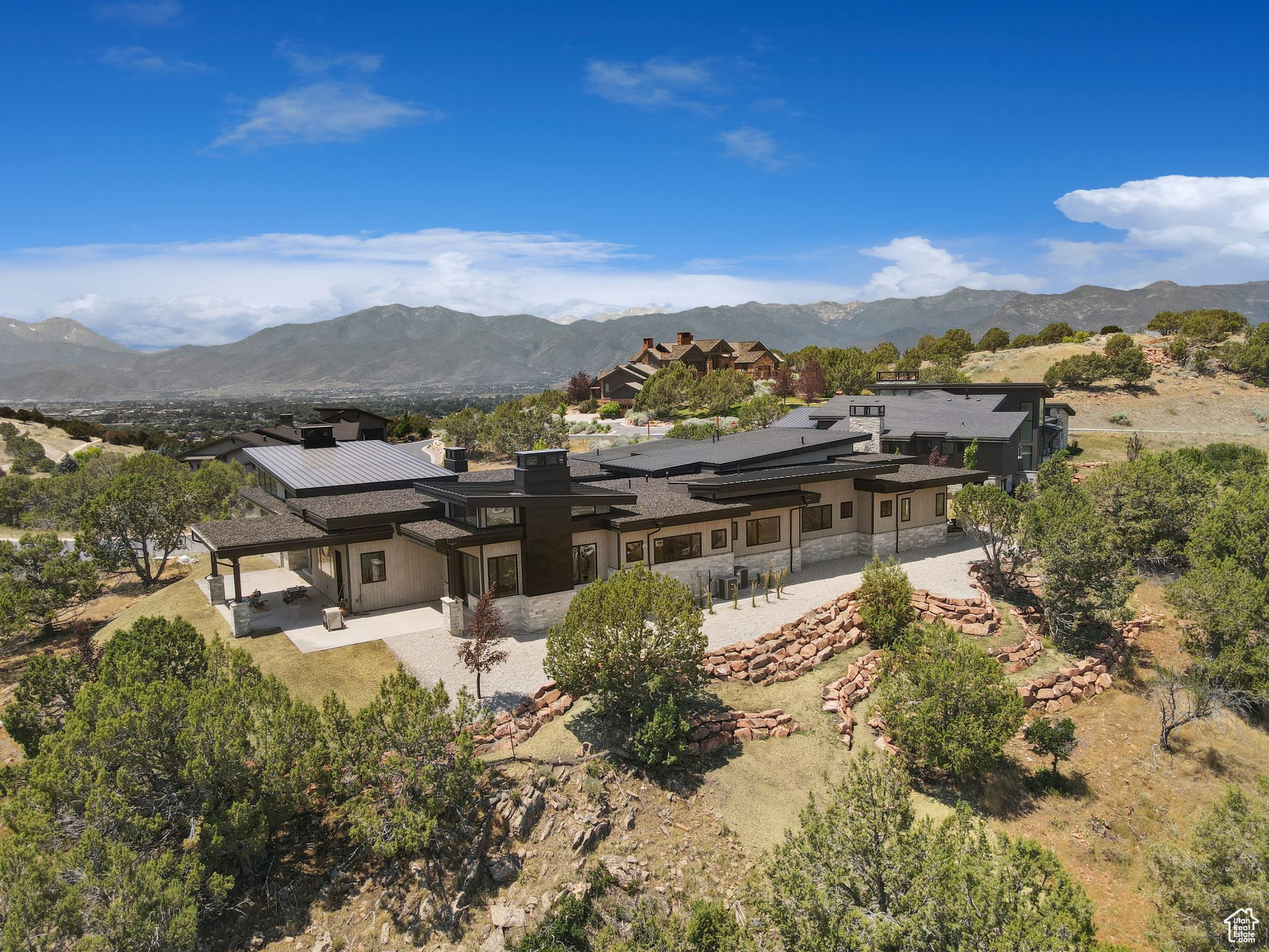 RED LEDGES - Residential