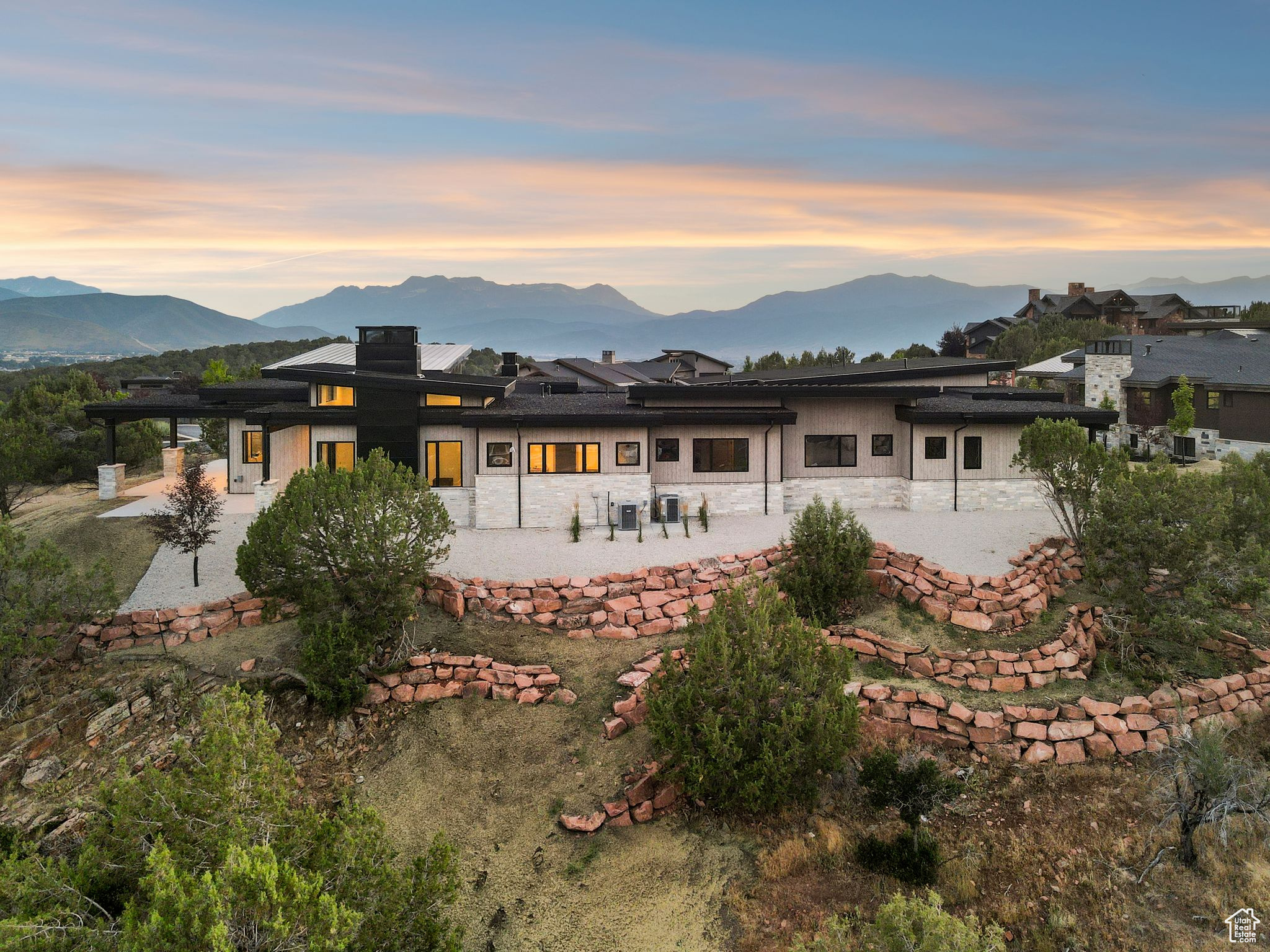 RED LEDGES - Residential