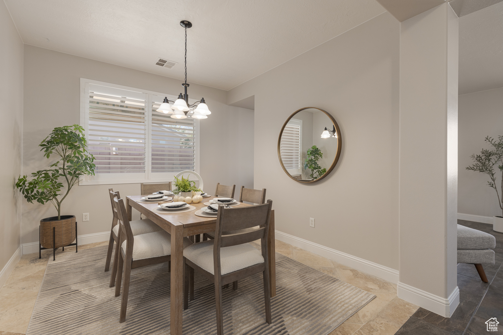 1301 N Overland Trails Cir, Washington, Utah image 4