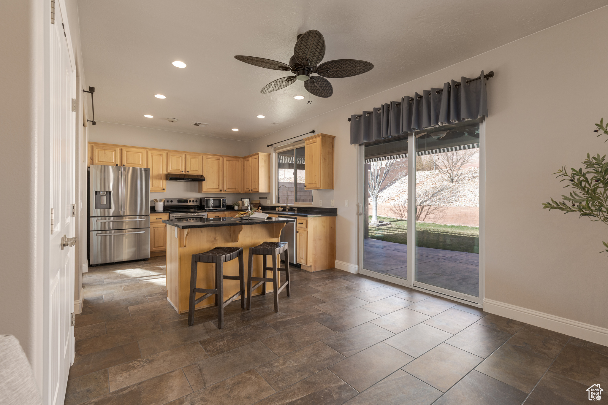 1301 N Overland Trails Cir, Washington, Utah image 10