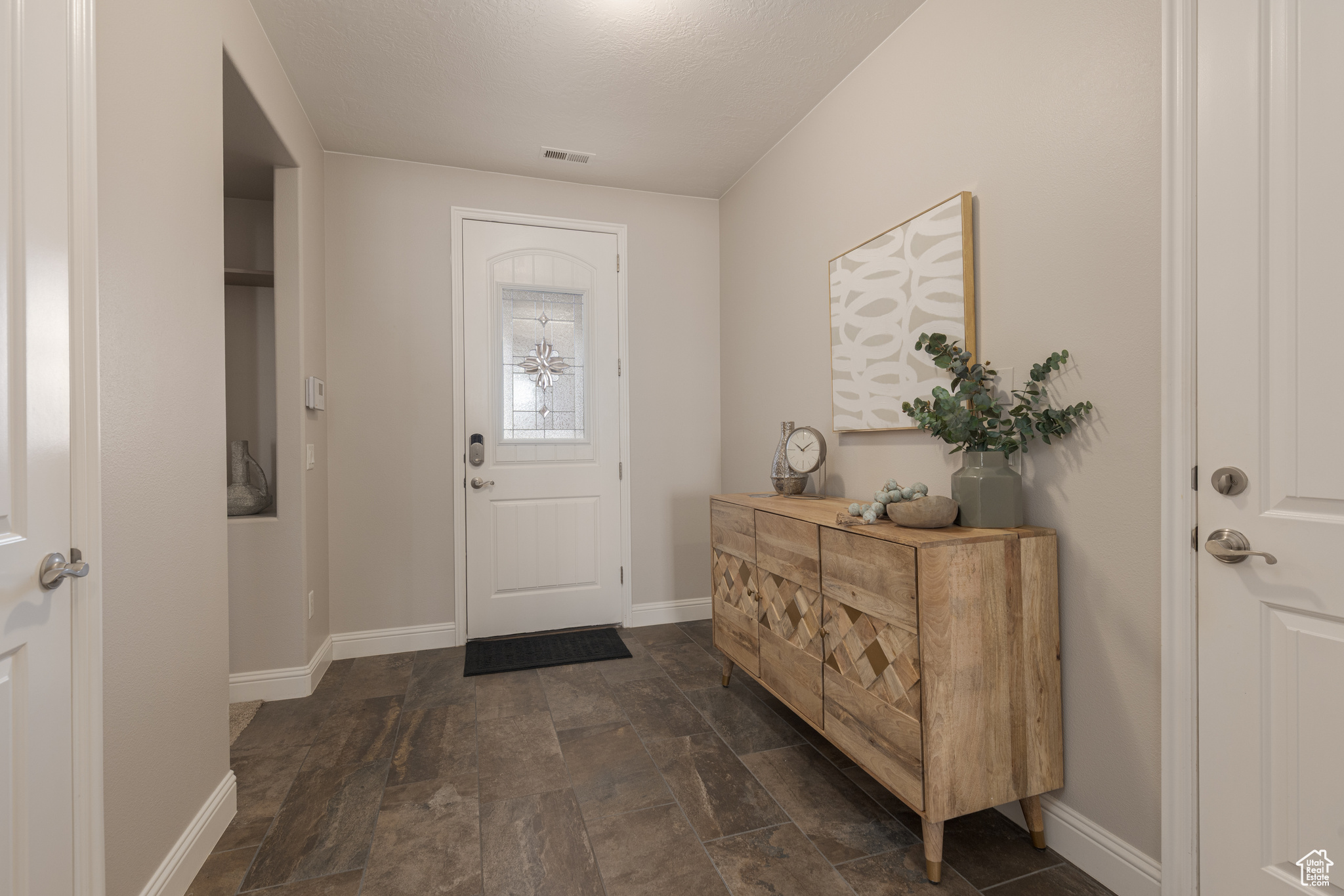 1301 N Overland Trails Cir, Washington, Utah image 2
