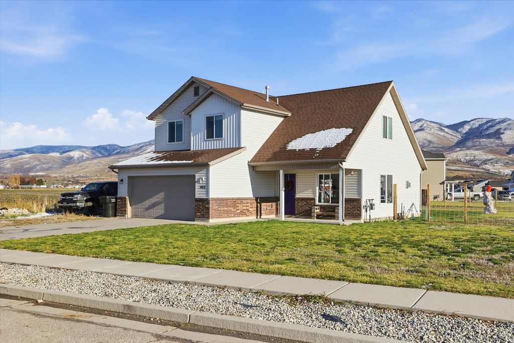 Photo of 465 S CANYON DR, Franklin, ID 83237 (MLS # 2125722)