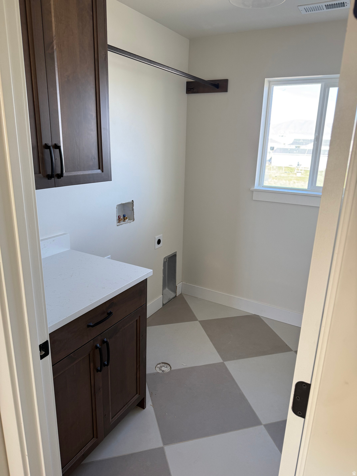 HIDDEN VALLEY - Residential