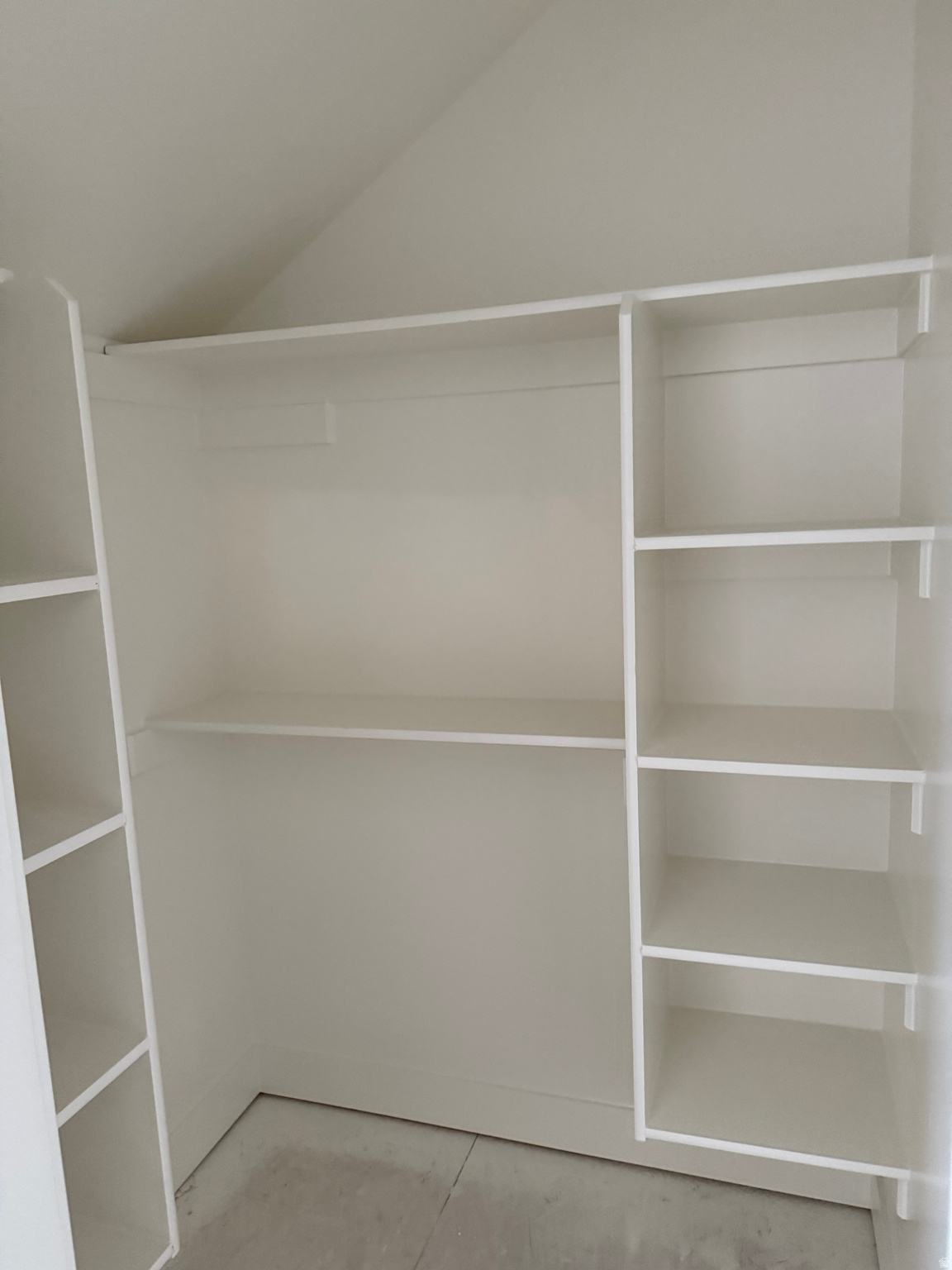 HIDDEN VALLEY - Residential