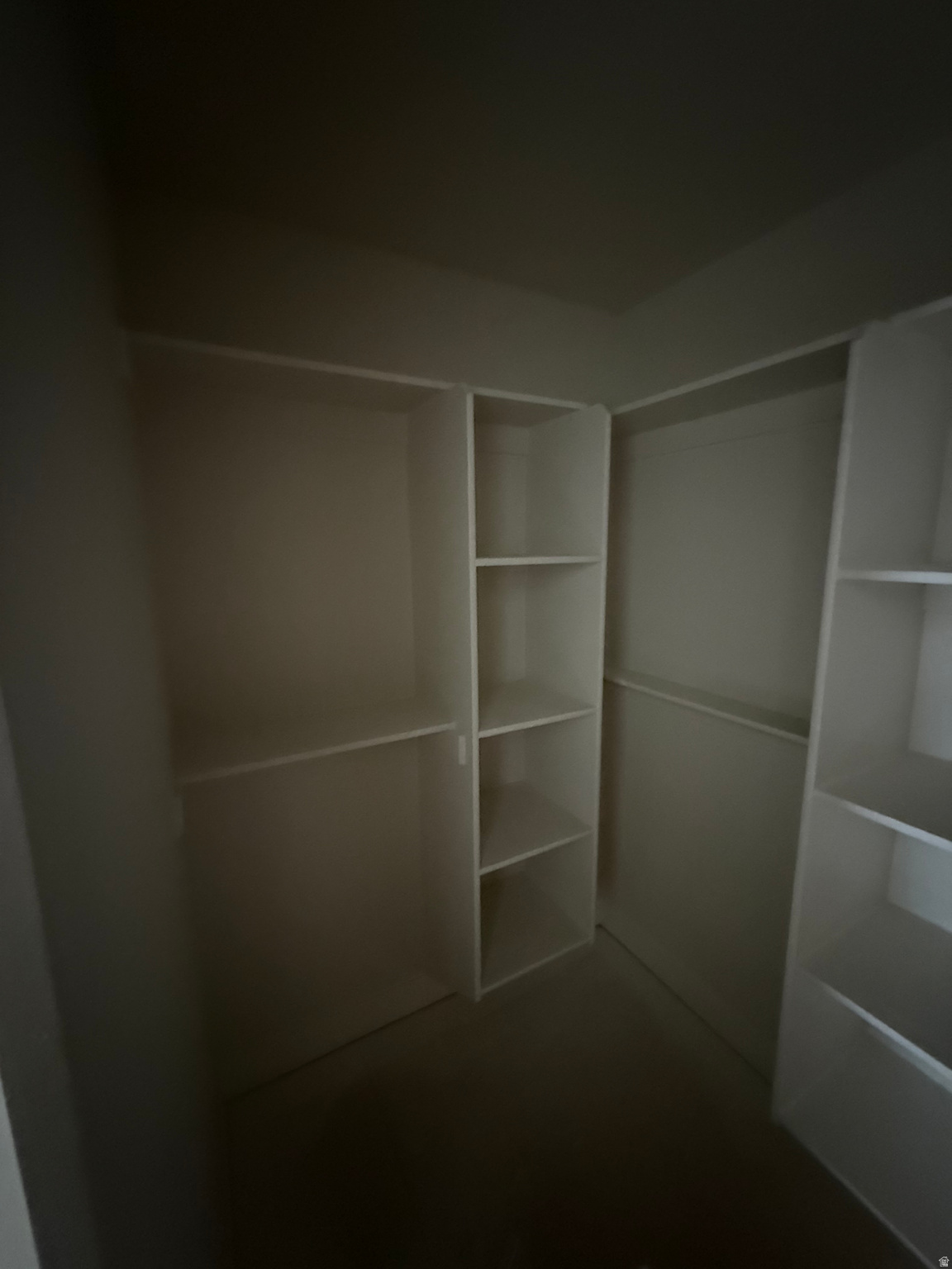 HIDDEN VALLEY - Residential