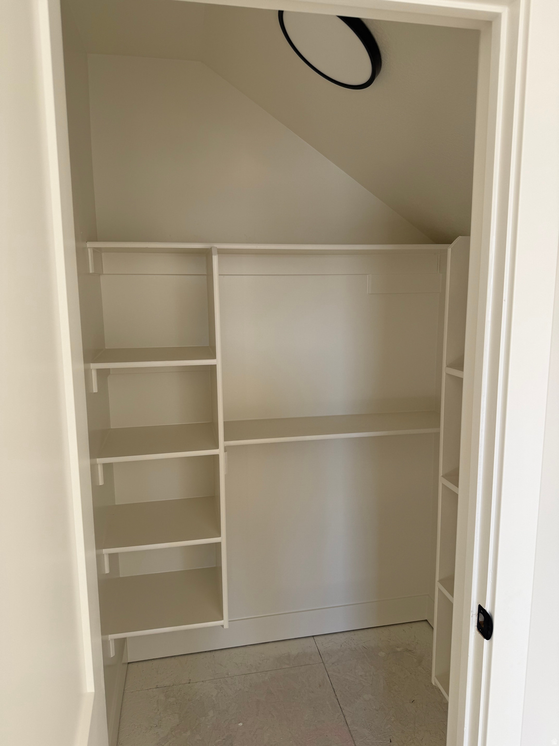 HIDDEN VALLEY - Residential