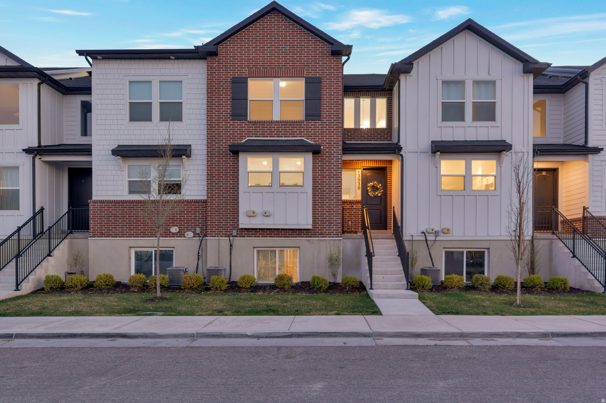 MOUNTAIN RIDGE - Residential