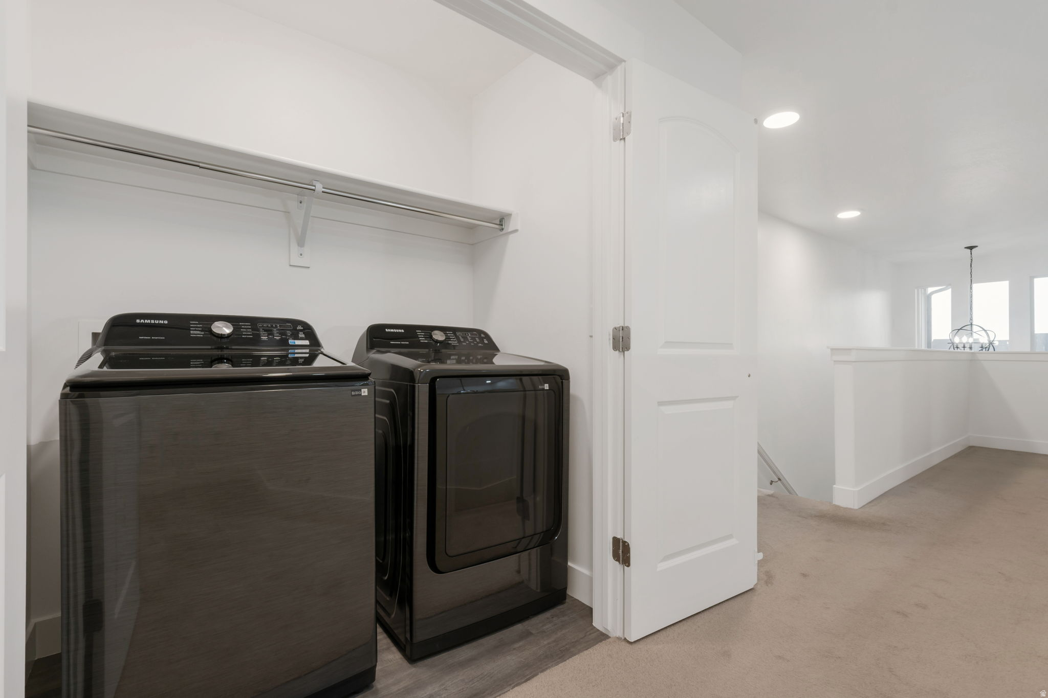 MOUNTAIN RIDGE - Residential