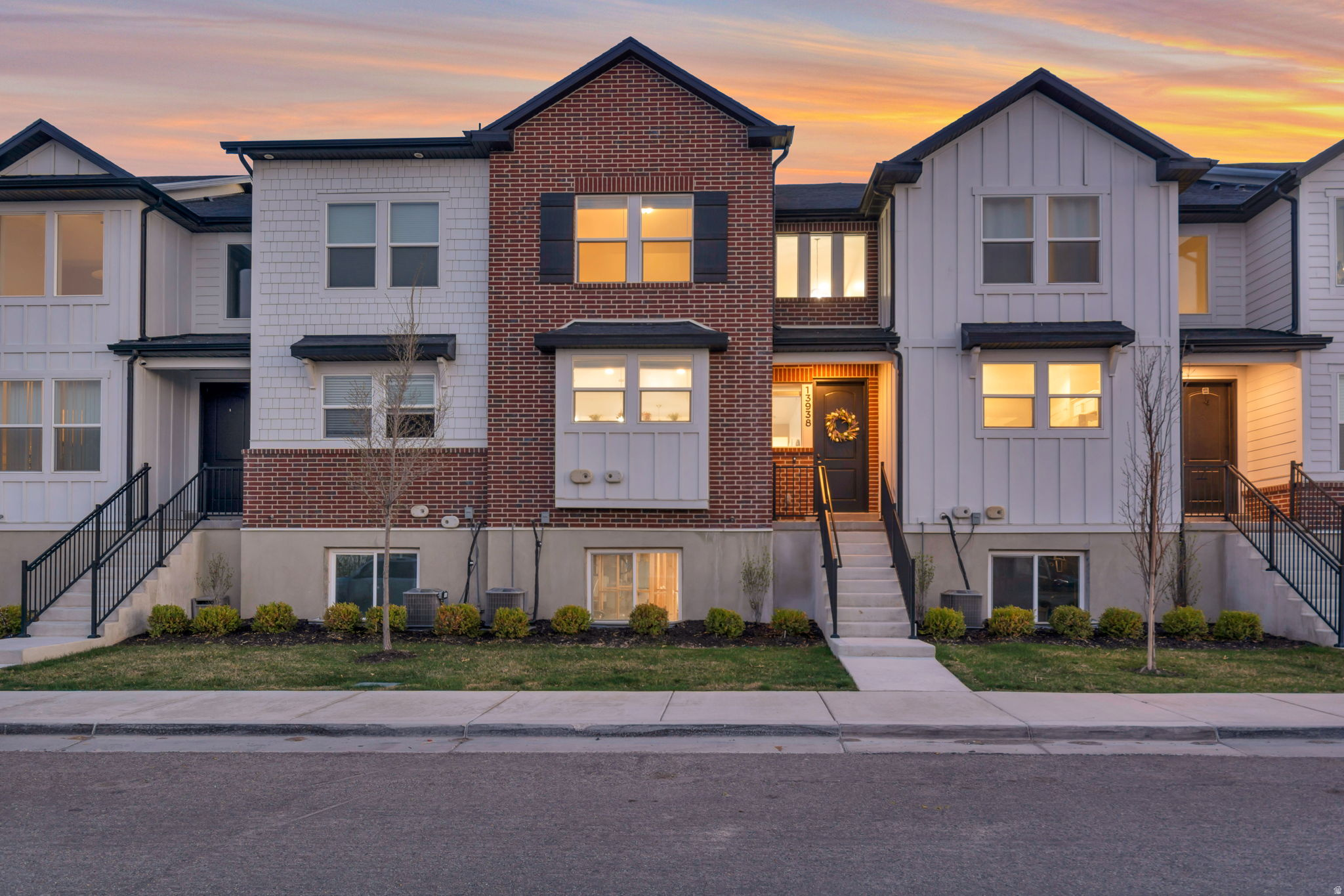 MOUNTAIN RIDGE - Residential