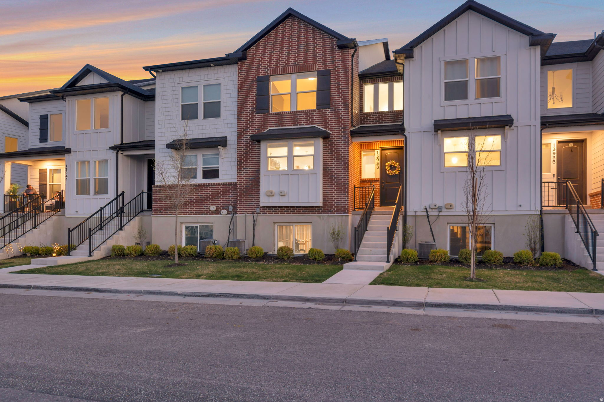 MOUNTAIN RIDGE - Residential