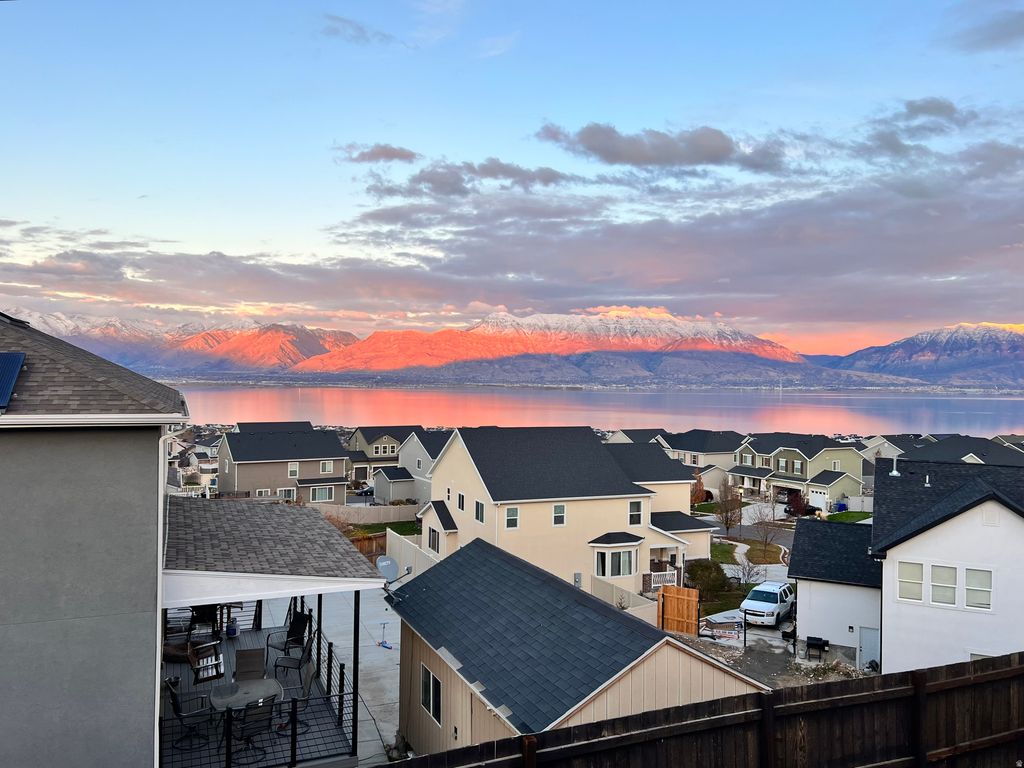 Photo of 3134 S DEER CANYON DR, Saratoga Springs, UT 84045 (MLS # 2124553)