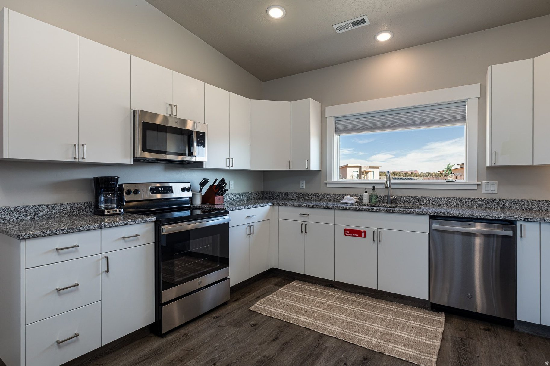 SUNFLOWER VALLEY ESTATES - Residential