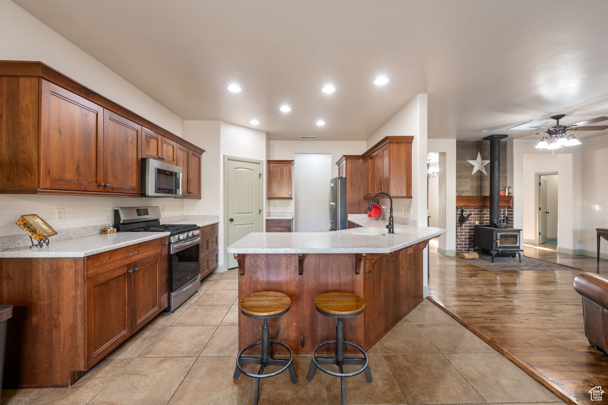 696 N High Ground Dr, Dammeron Valley, Utah image 14
