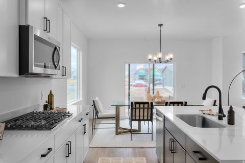 Tiny photo for 868 N 1600 E #271, Salem, UT 84653 (MLS # 2158460)
