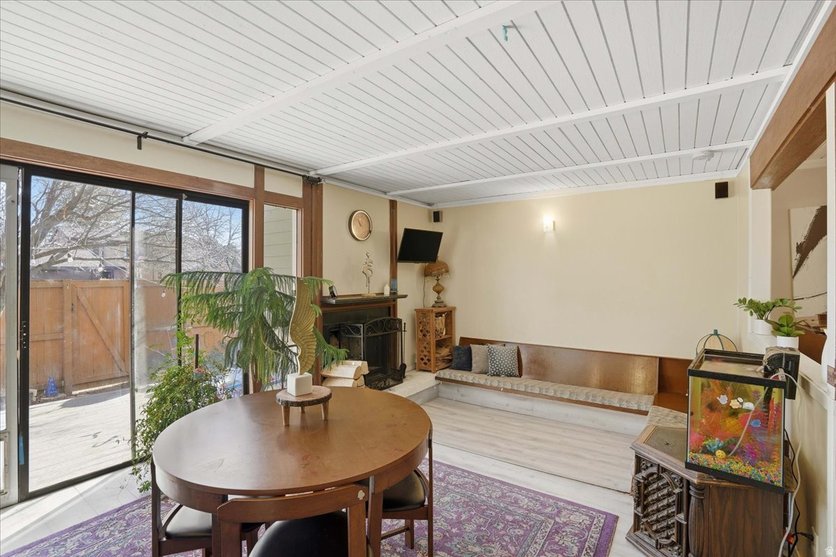 VILLAGE 2 - Residential