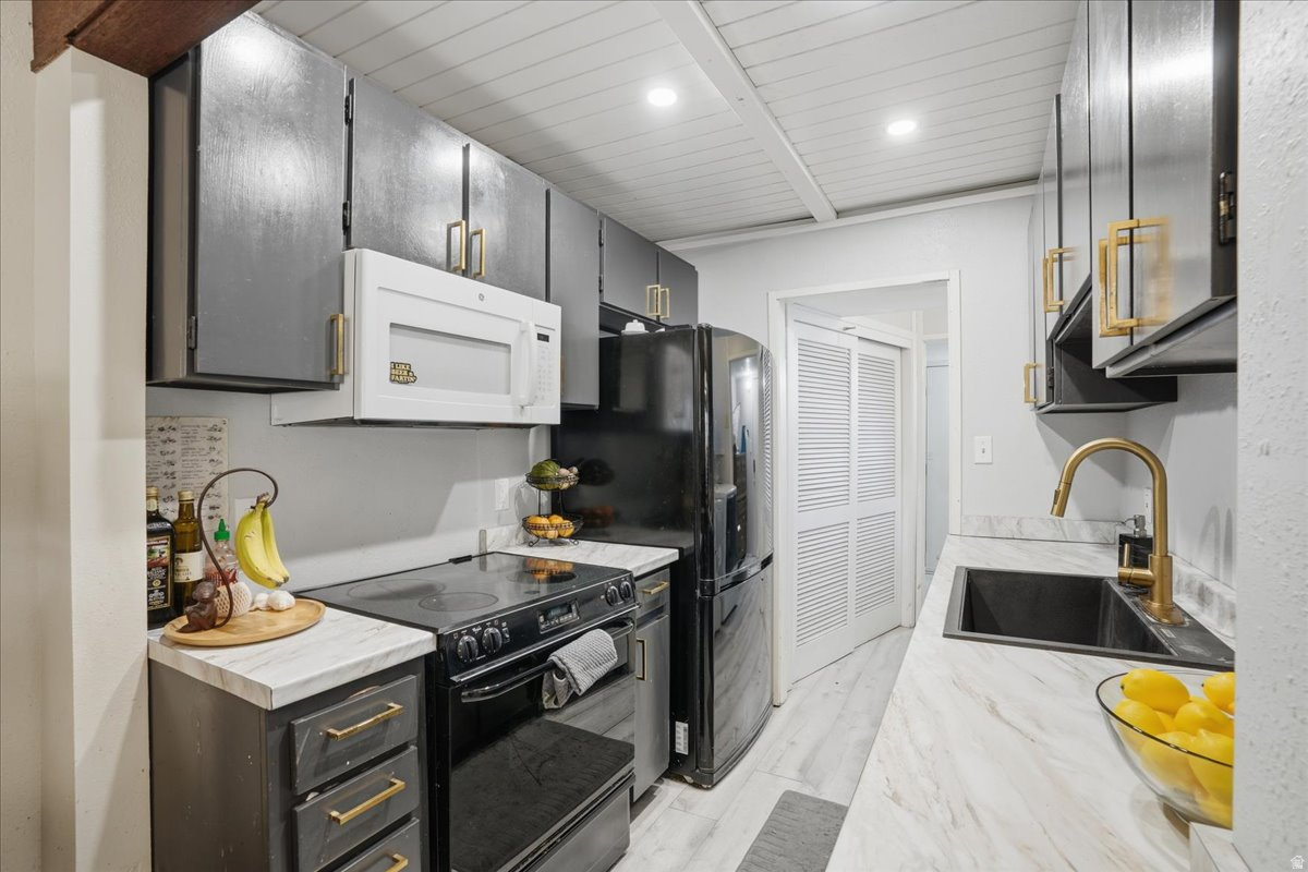 VILLAGE 2 - Residential