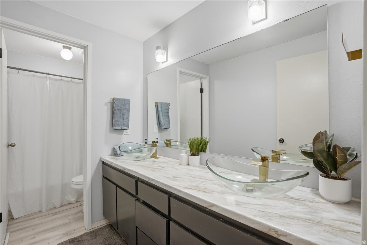 VILLAGE 2 - Residential