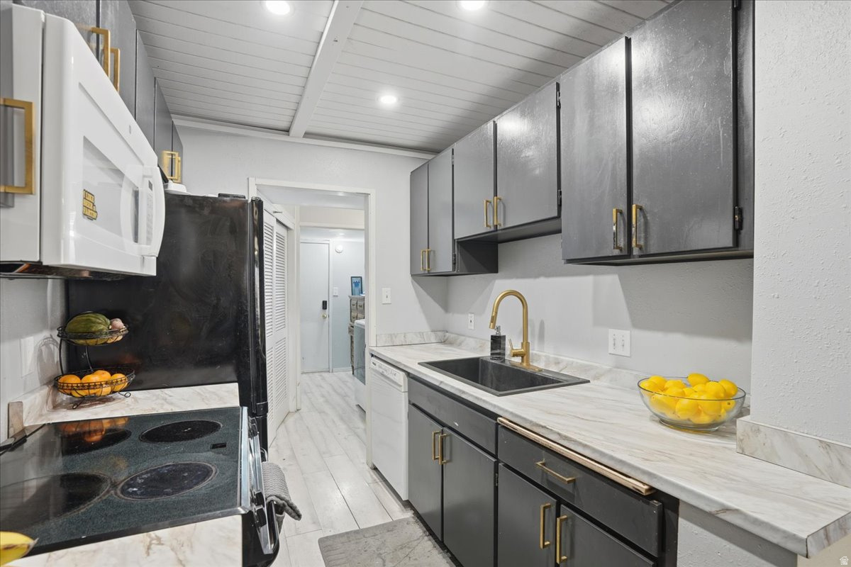 VILLAGE 2 - Residential