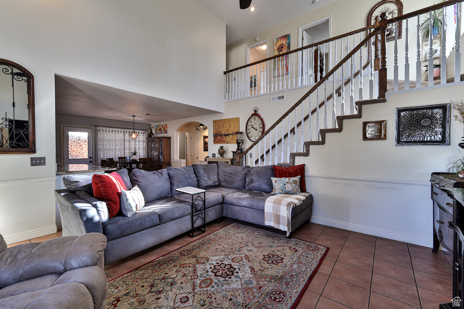 PARADISE WEST 2 - Residential