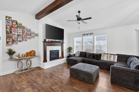 Tiny photo for 1627 S 270 W, Salem, UT 84653 (MLS # 2133759)