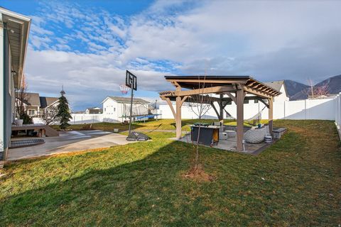 Tiny photo for 1627 S 270 W, Salem, UT 84653 (MLS # 2133759)