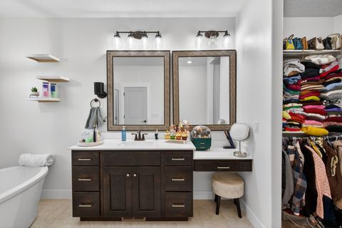 Tiny photo for 1627 S 270 W, Salem, UT 84653 (MLS # 2133759)