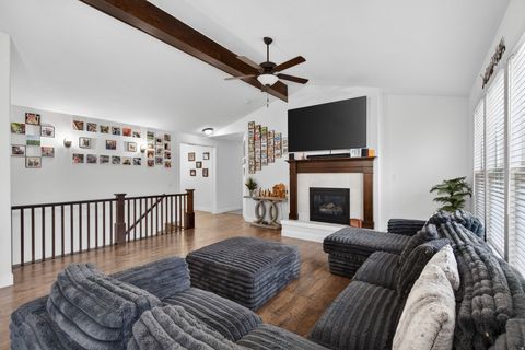 Tiny photo for 1627 S 270 W, Salem, UT 84653 (MLS # 2133759)