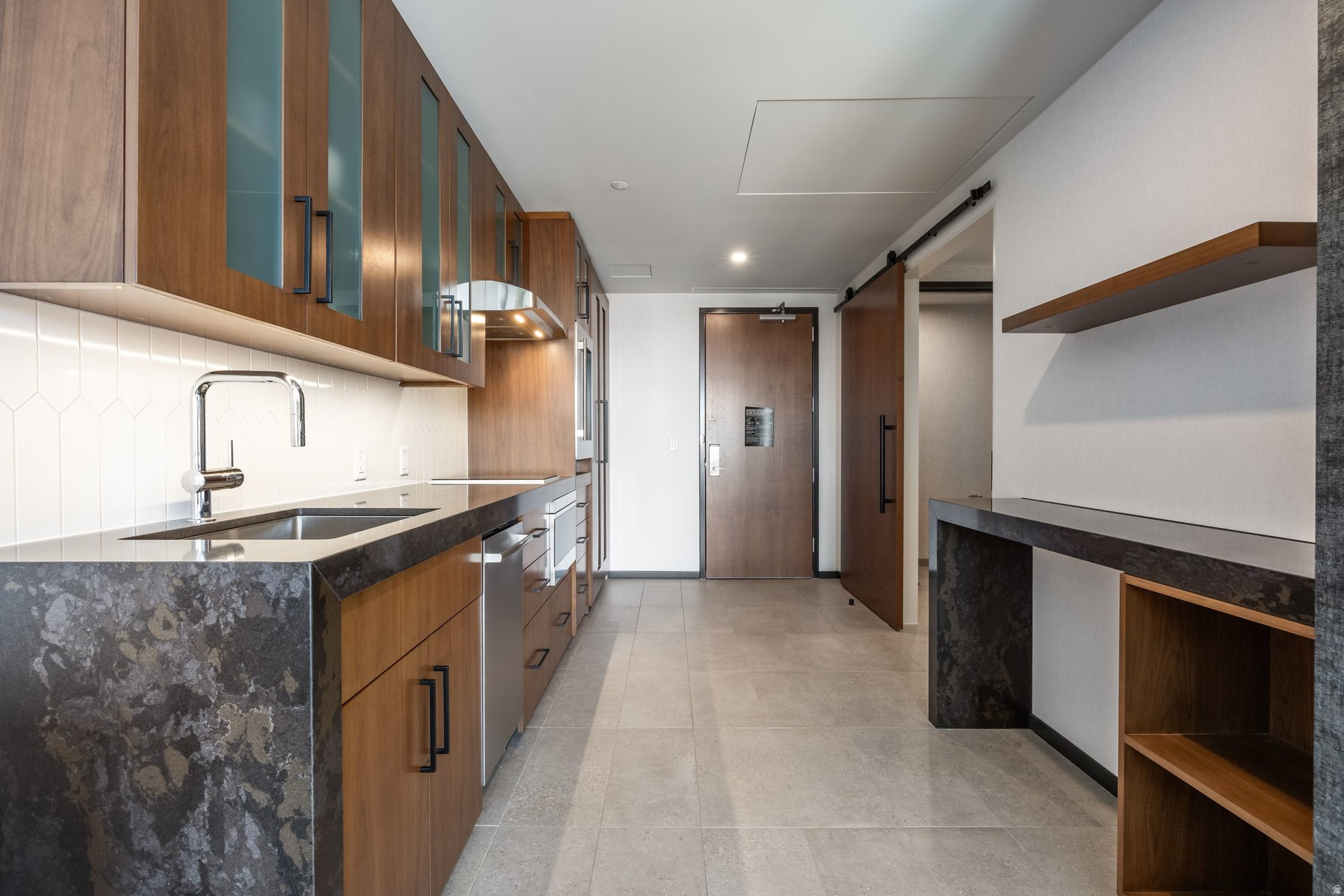 BLACK DESERT RESORT CENTER - Residential