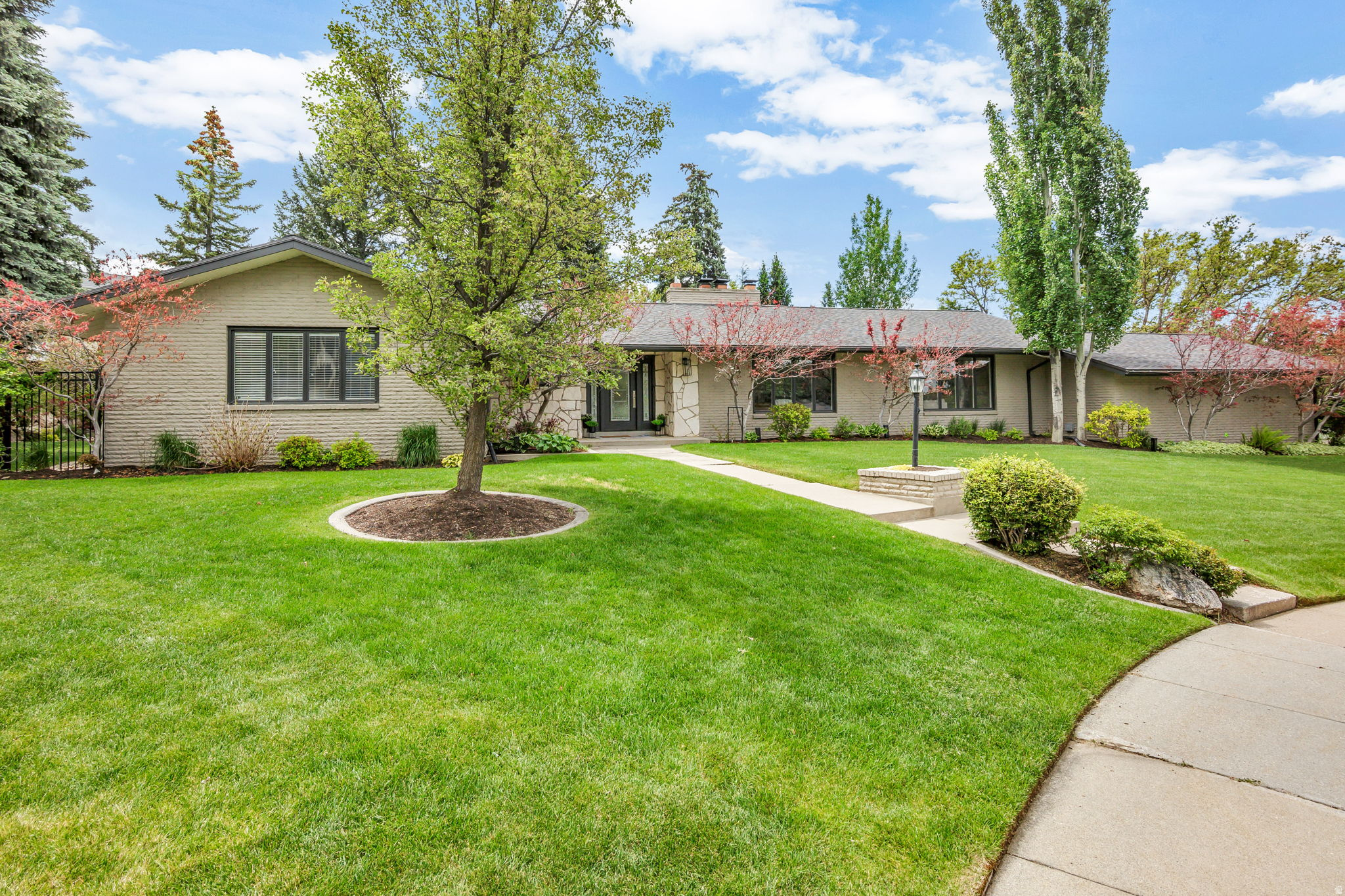 CANYON CREST - Residential