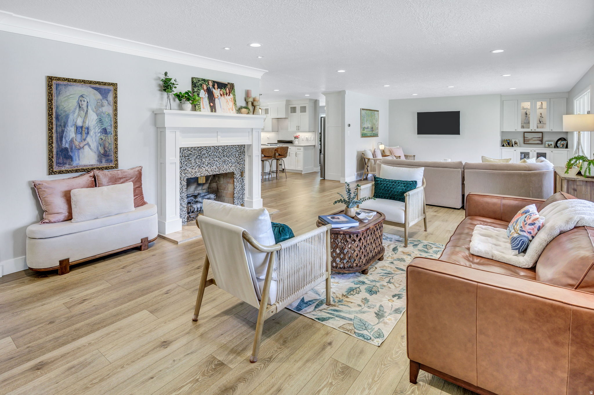 CANYON CREST - Residential