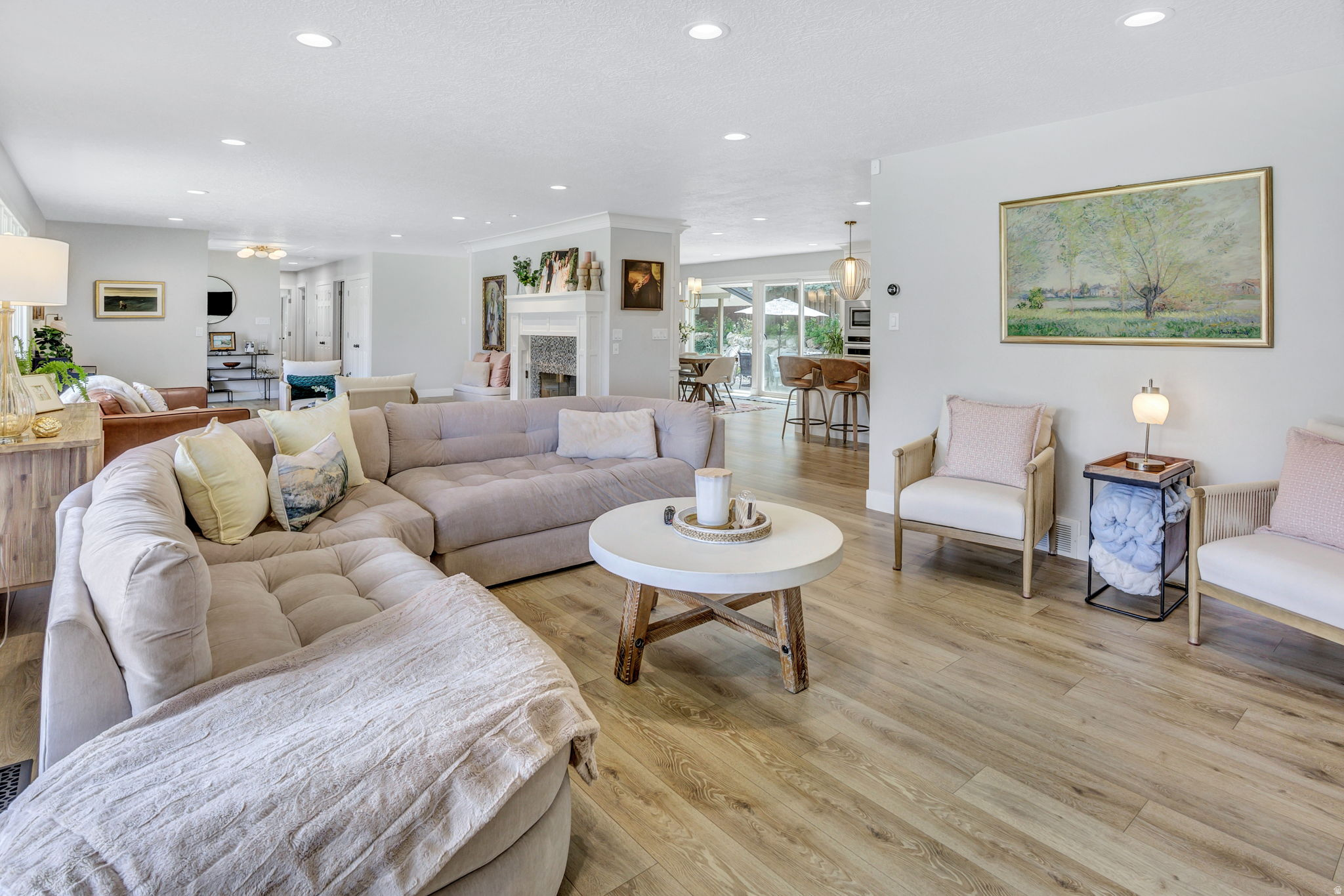 CANYON CREST - Residential