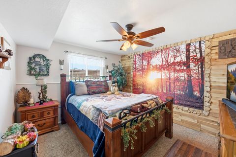 Tiny photo for 1582 N EMERALD DR, Layton, UT 84040 (MLS # 2145383)