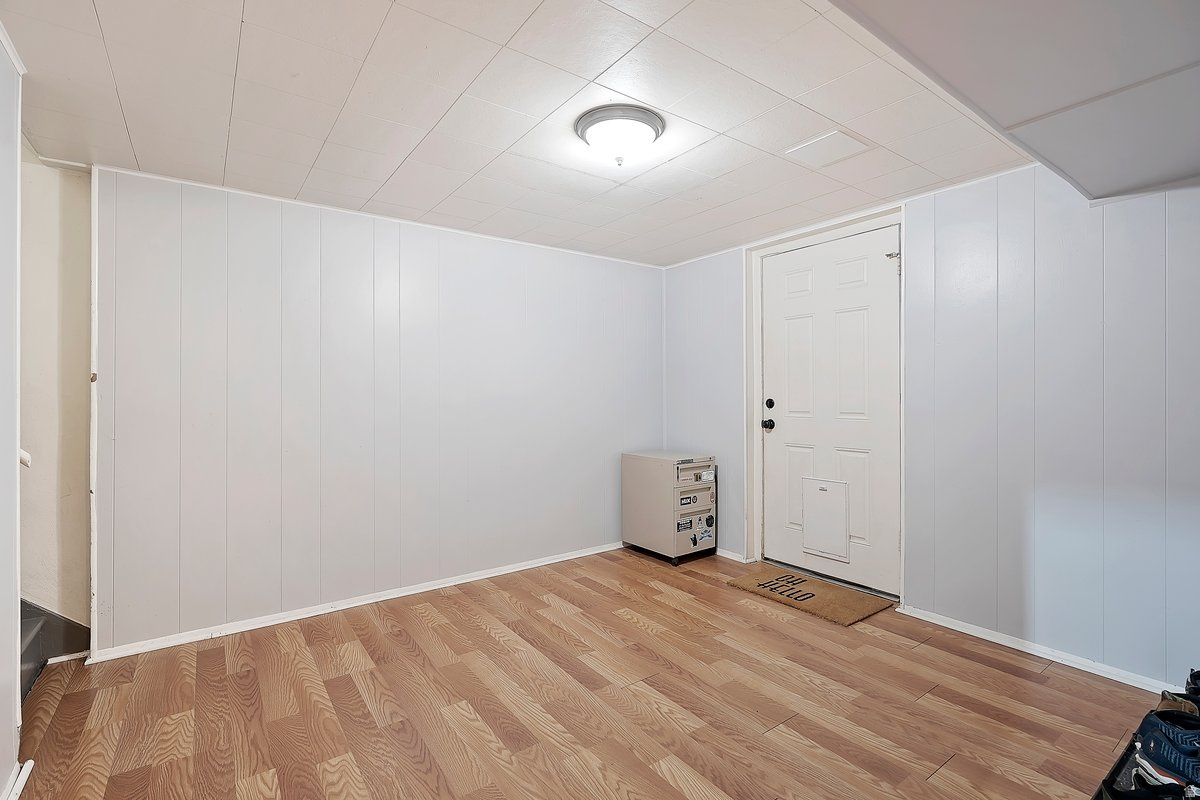 LEE-MESA - Residential