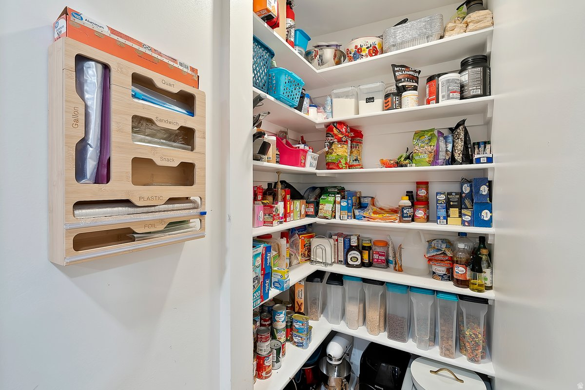 LEE-MESA - Residential