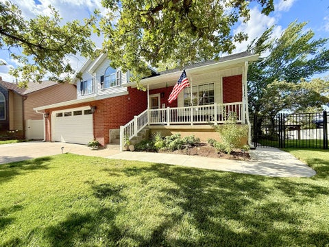 Homes For Sale - 2134 E 3000<br/> Layton, UT 84040
