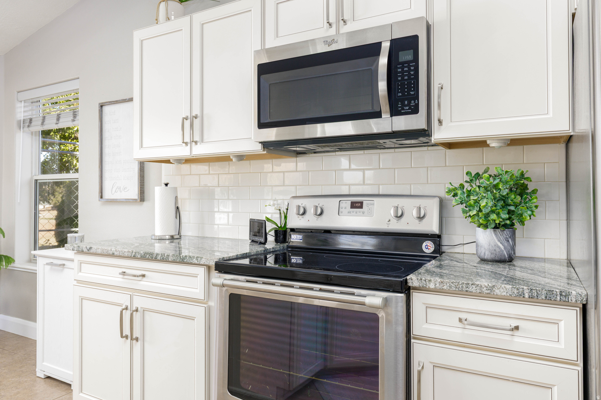 BLOOMINGTON HILLS - Residential