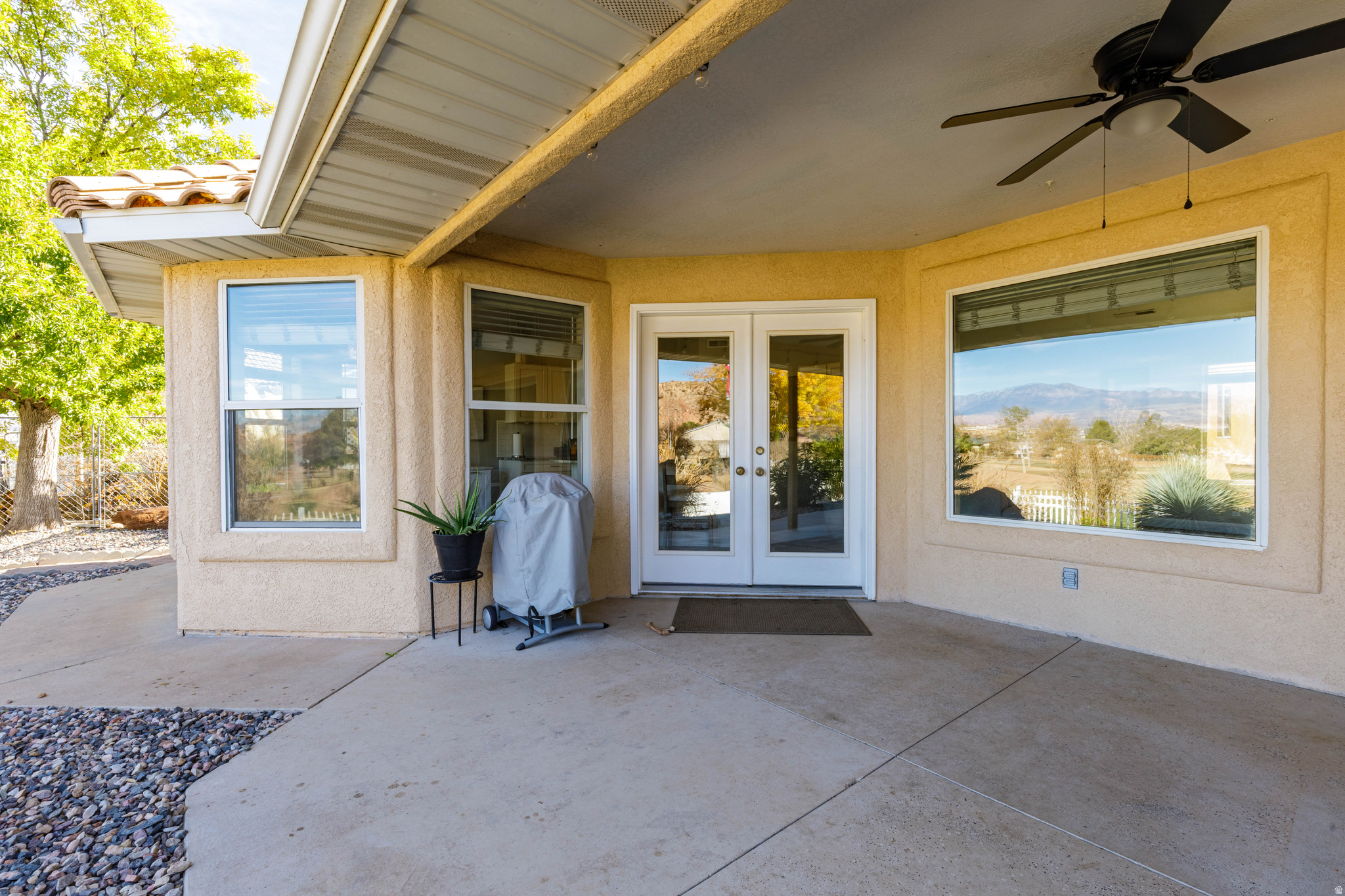 BLOOMINGTON HILLS - Residential