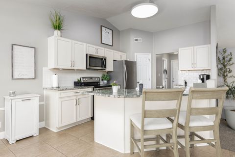 Tiny photo for 2974 S PEAR CIR, Saint George, UT 84790 (MLS # 2126563)