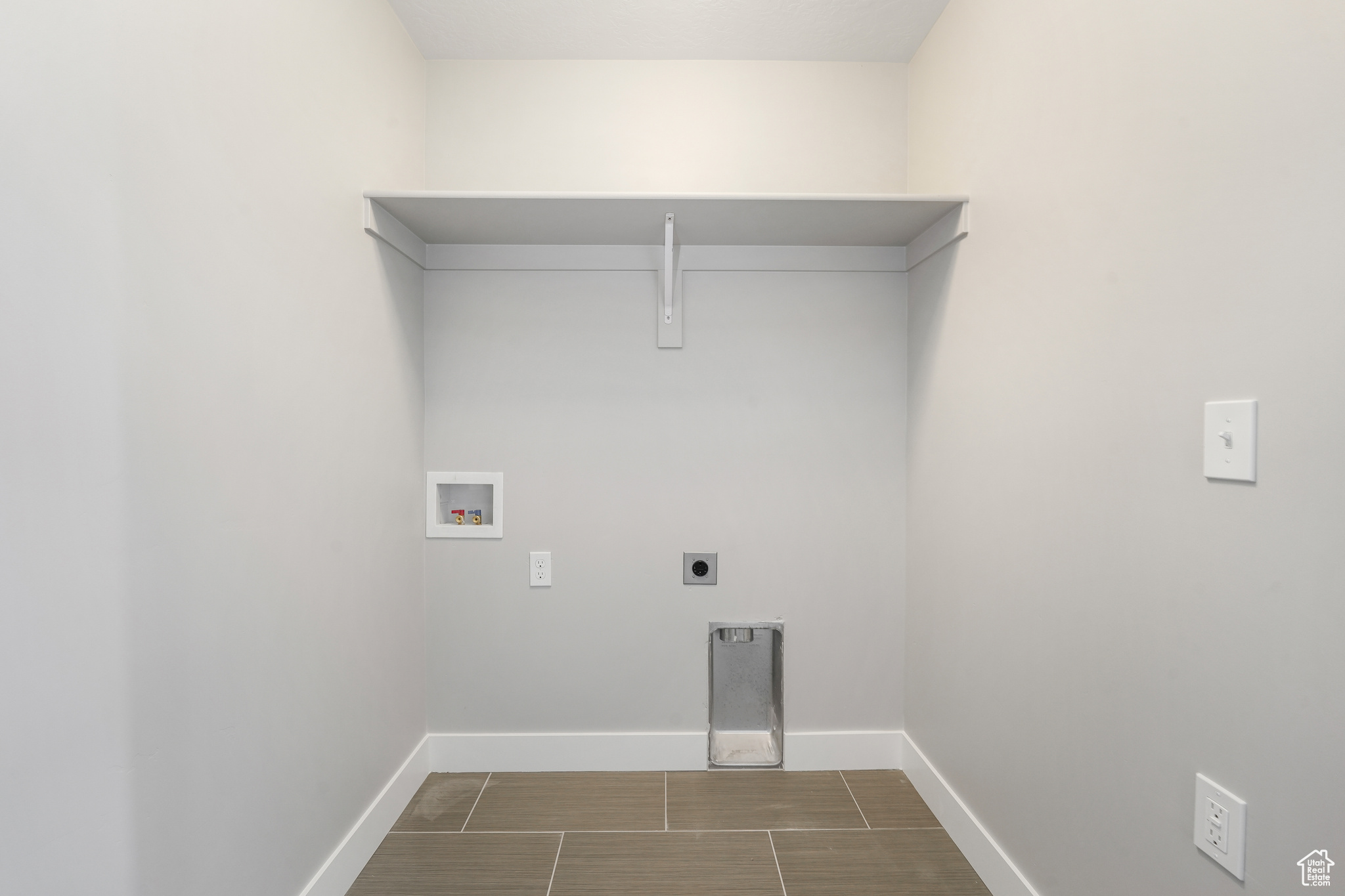 BRYLEE TOWNS - Residential