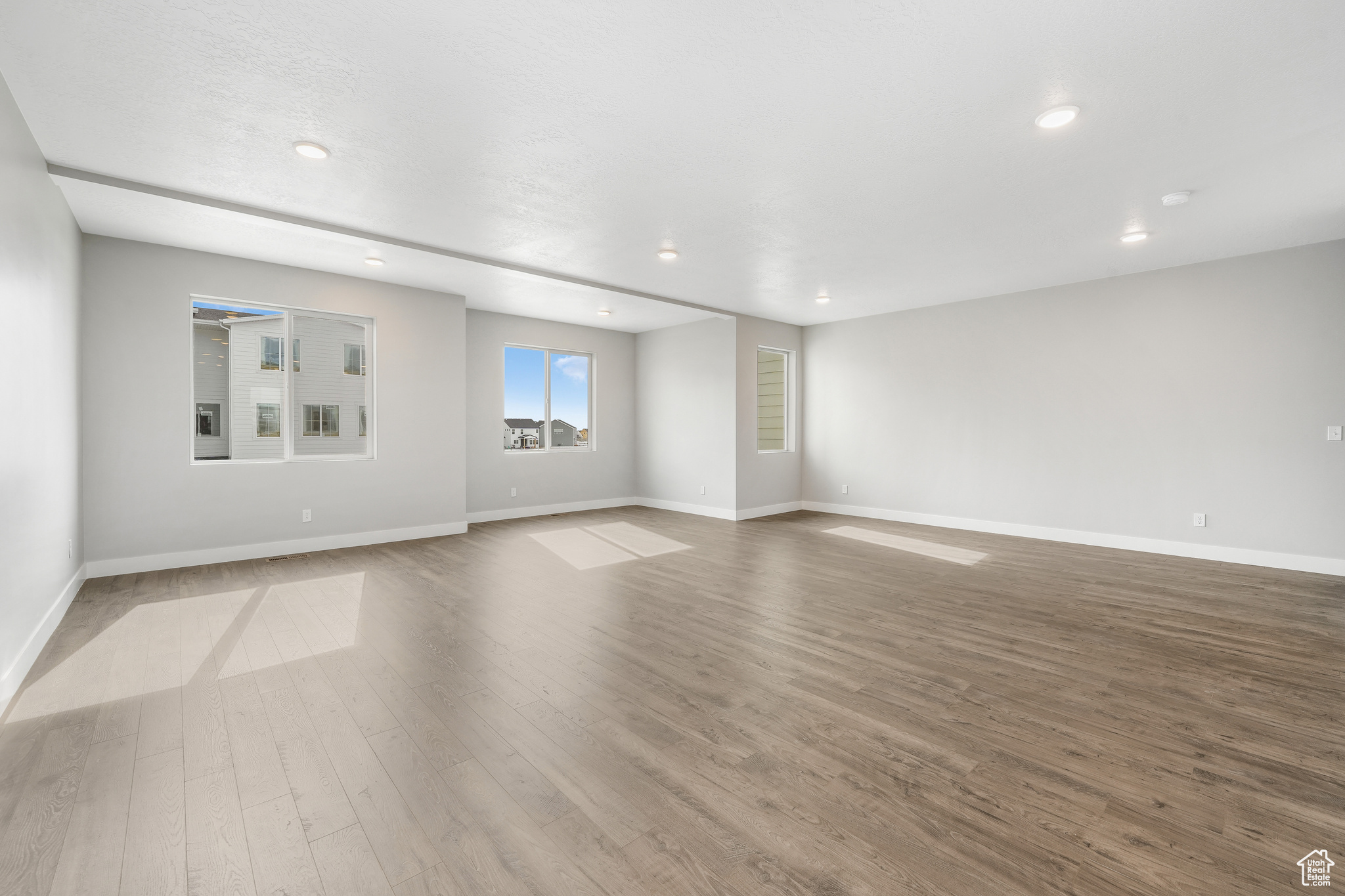 BRYLEE TOWNS - Residential