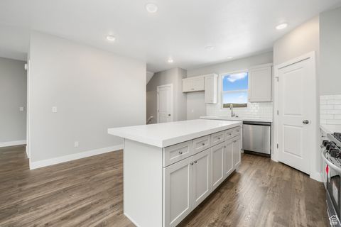 Tiny photo for 5245 N EVERGREEN WAY, Eagle Mountain, UT 84005 (MLS # 2115188)