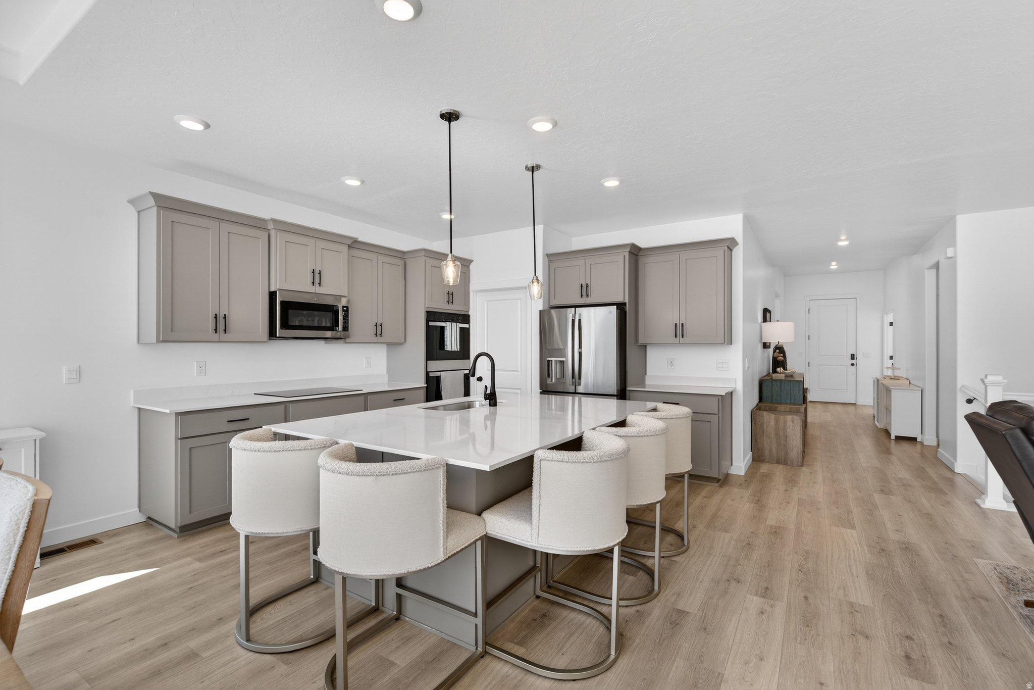 FOOTHILL VILLAGE - Residential