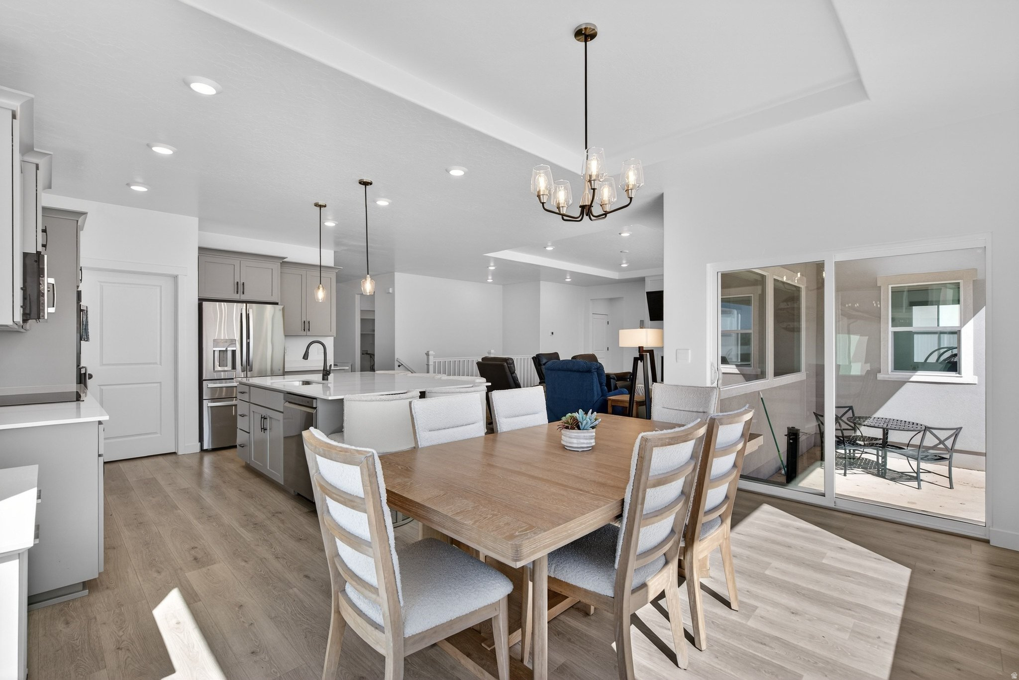 FOOTHILL VILLAGE - Residential