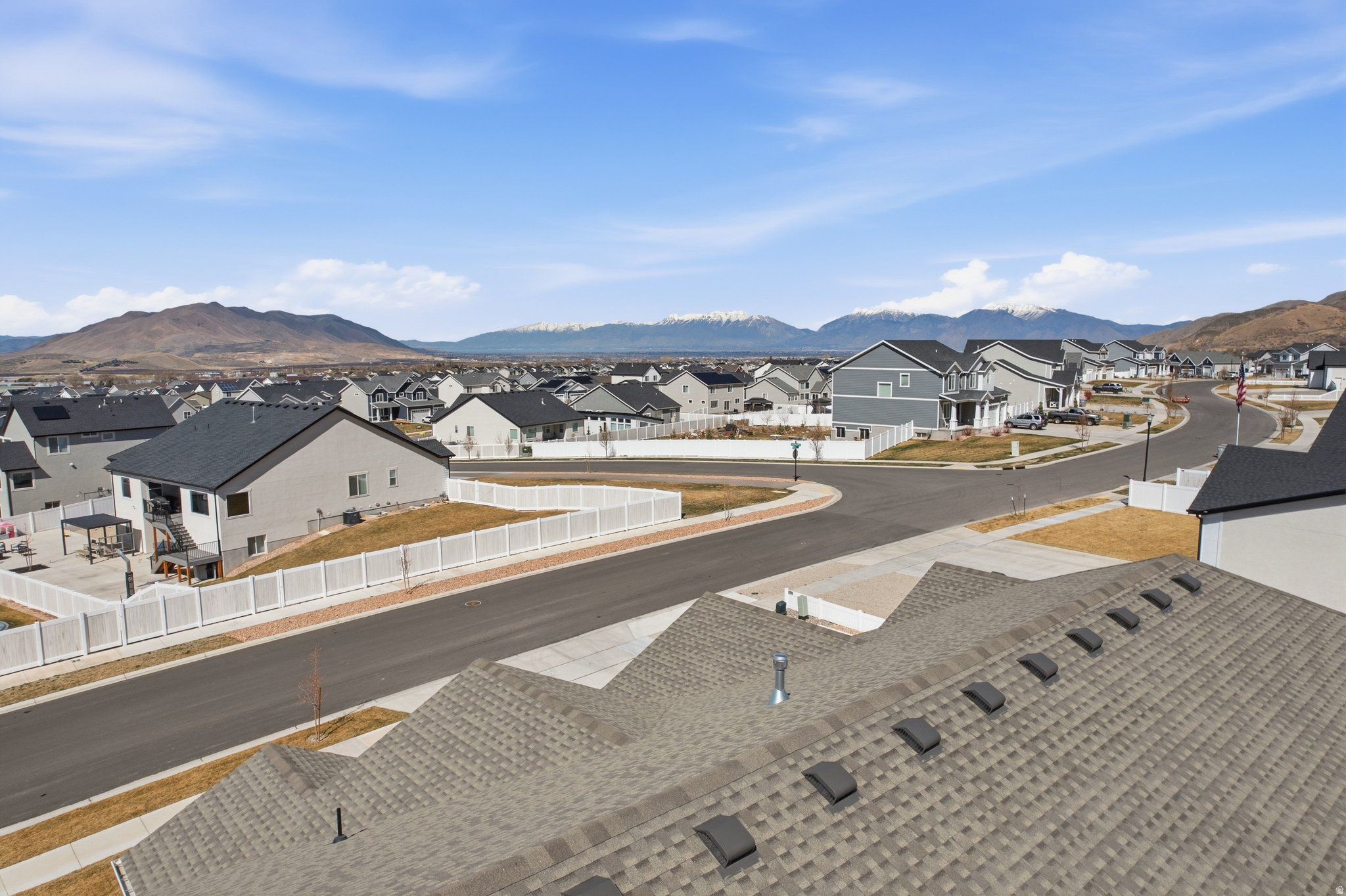 FOOTHILL VILLAGE - Residential