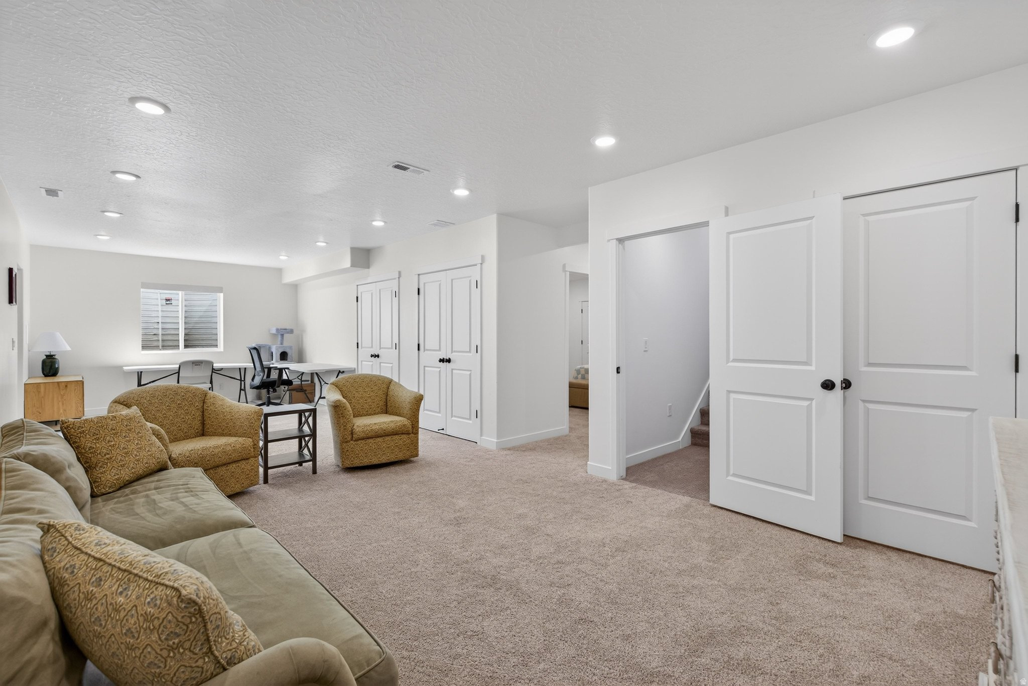 FOOTHILL VILLAGE - Residential