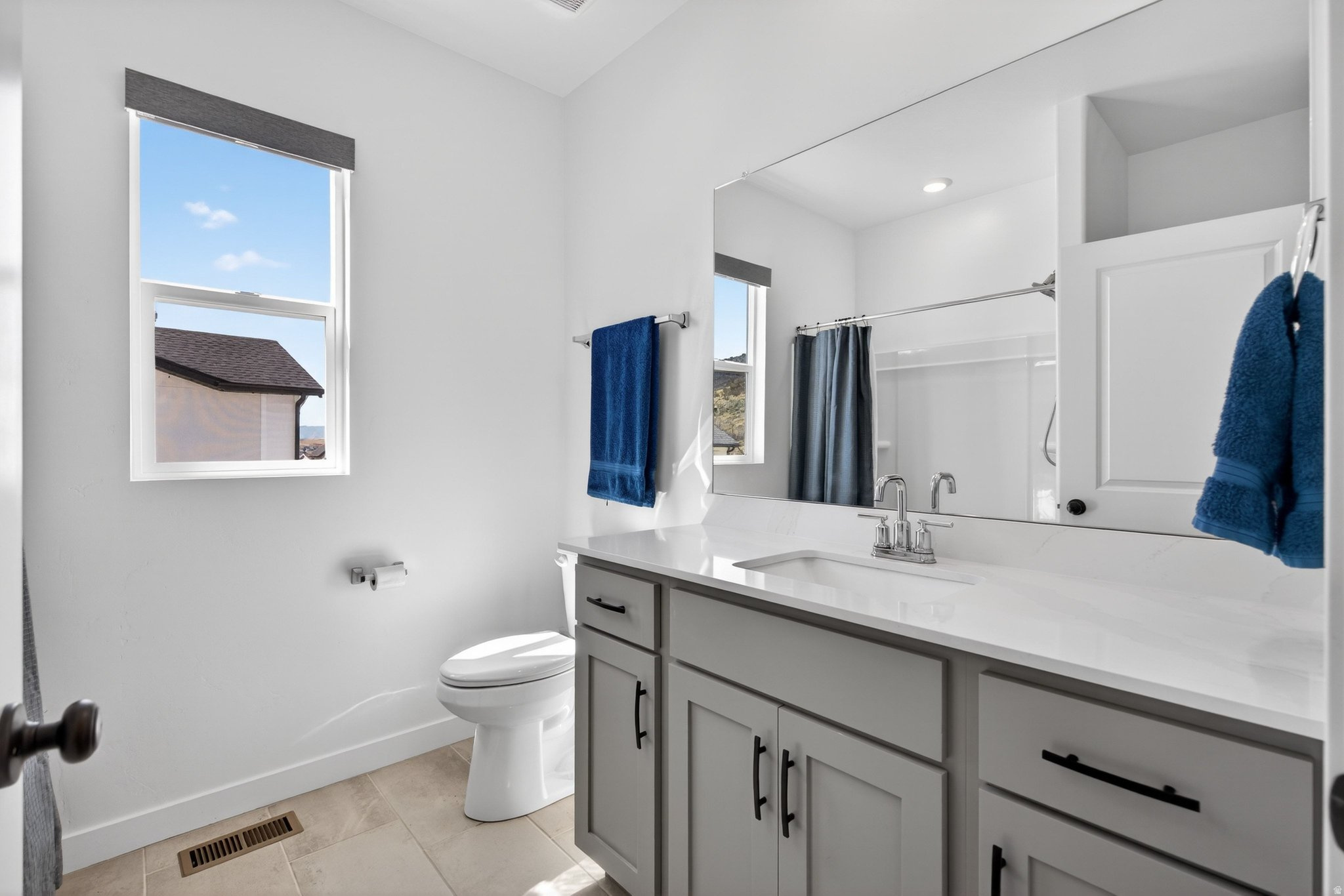 FOOTHILL VILLAGE - Residential