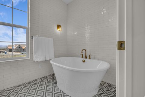 Tiny photo for 1358 S 1220 E, Salem, UT 84653 (MLS # 2140354)