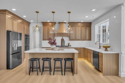 Tiny photo for 1358 S 1220 E, Salem, UT 84653 (MLS # 2140354)