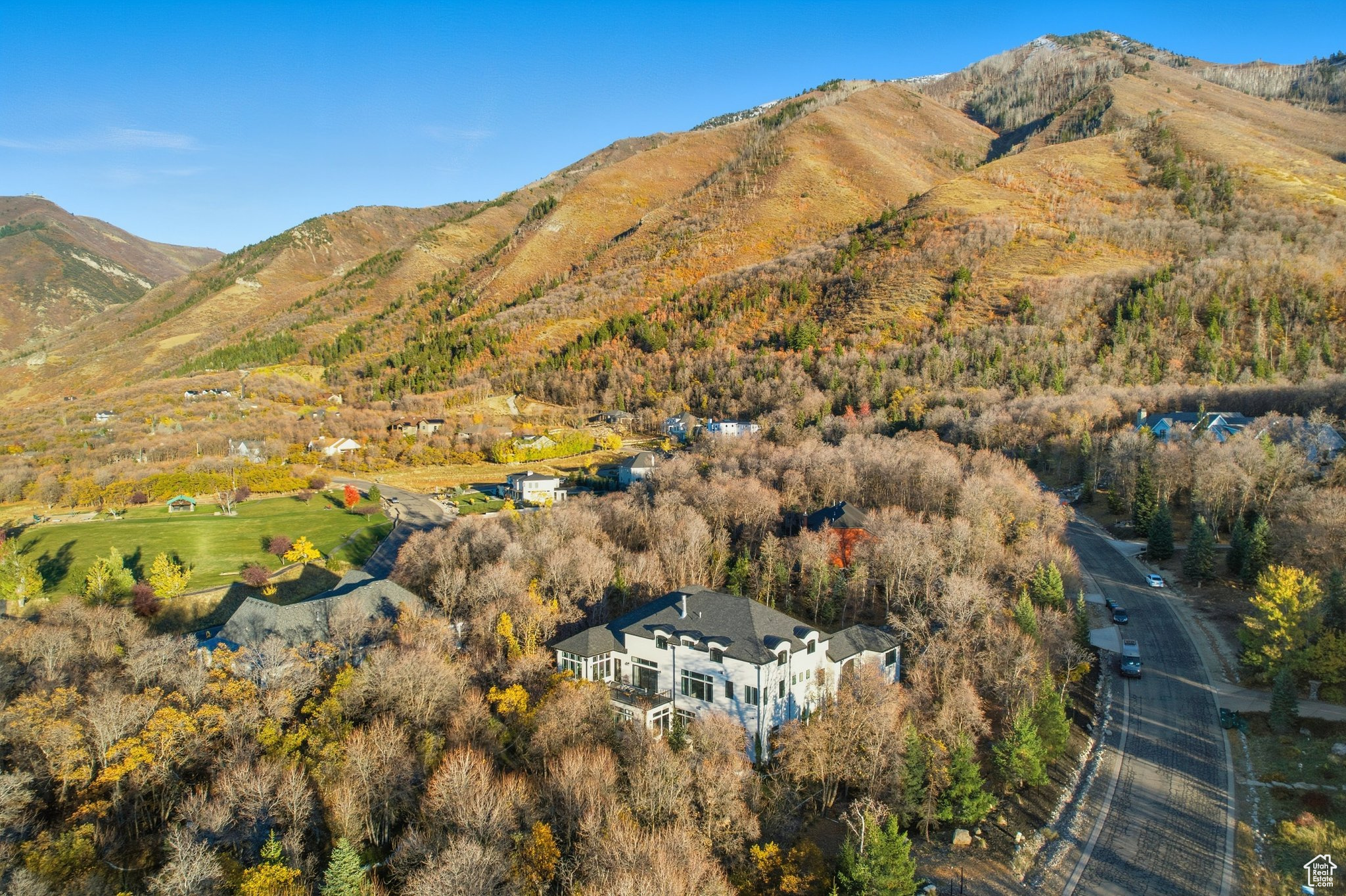 WOODLAND HILLS - Residential